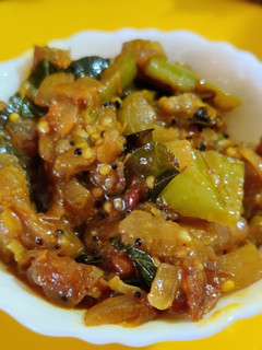 பச்சை கத்தரிக்காய் பொரியல் (Pachai kathirikaai poriyal Recipe in Tamil) செய்முறை முக்கிய புகைப்படம்