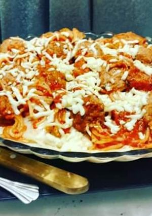 A picture of Meat ball spaghetti Fries.