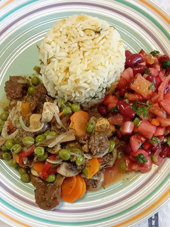 Una foto de Arvejado de soya y champiñones