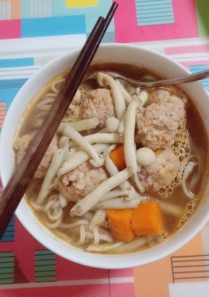 Hình của món Mì tôm viên.