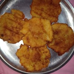 A picture of Aalu ki tikki.