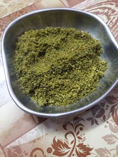 கருவேப்பிலை பொடி(karuveppilai podi recipe in tamil) செய்முறை முக்கிய புகைப்படம்