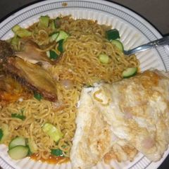 A picture of Indomie with egg.