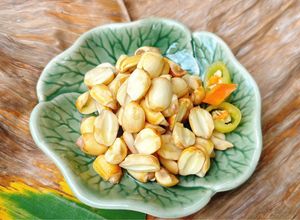 Hình của món Hạt sen tươi ngâm mắm chua ngọt.