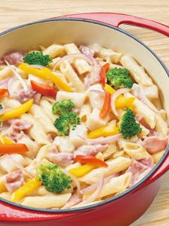 【家樂福廚房】一鍋到底蒜香培根義大利麵 的食譜成品照片