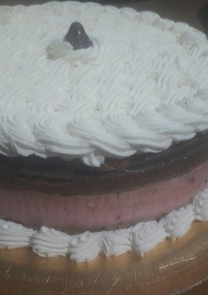 Una foto de Torta duo de postre