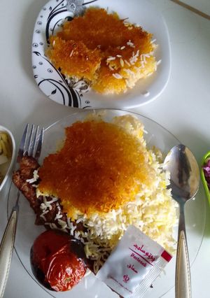 عکسی از دستور تهدیگ زعفرانی
