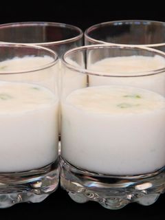 Una foto de Leche con habas. Postre sirio fácil y rápido
