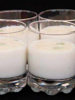 Una foto de Leche con habas. Postre sirio fácil y rápido