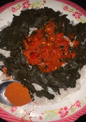 Rice and stew da zogale ainihin hoton girkin