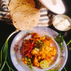 A picture of Gobhi Aloo ki sabji 😋😋 cauliflower and potato sabji 😋.