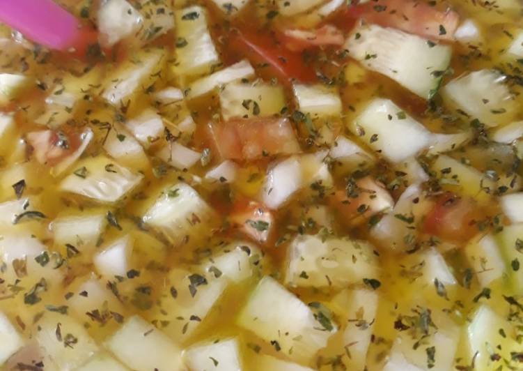 Gazpacho o ensalada de agua