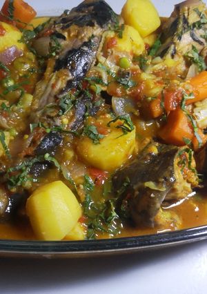 A picture of Cat fish pepper soup with veggies.