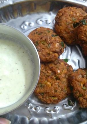 A picture of Dal vada.