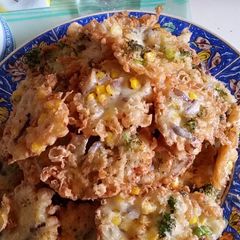 A picture of Vegetarian mini crispy omelet.