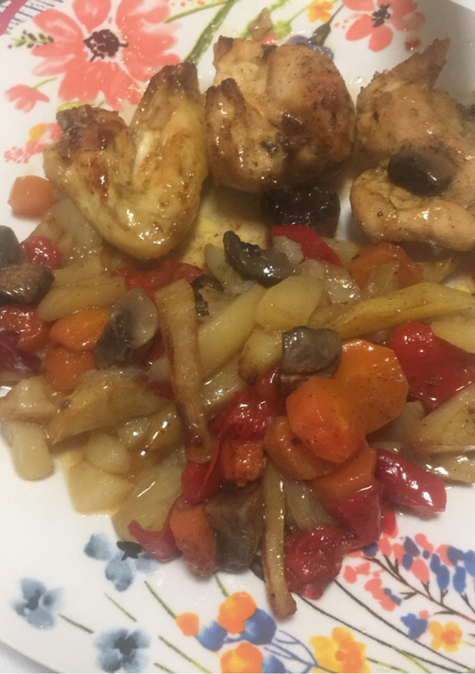 Una foto de Pollo al horno con cerveza de limón 🍋