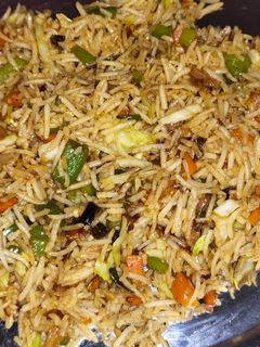 चाईनीज फ्राइड राइस (Chinese fried rice recipe in Hindi) रेसिपी मुख्य फोटो