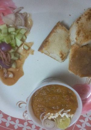 A picture of Pav bhaji.