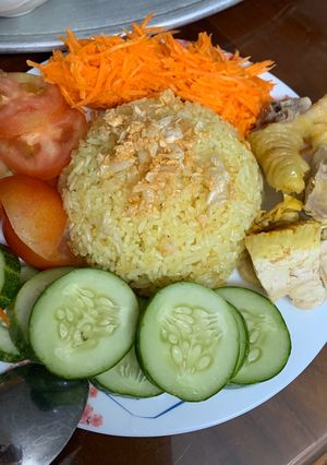 Hình của món Cơm gà Hội An.