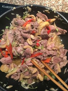Hình của món Ngan xào sả ớt.