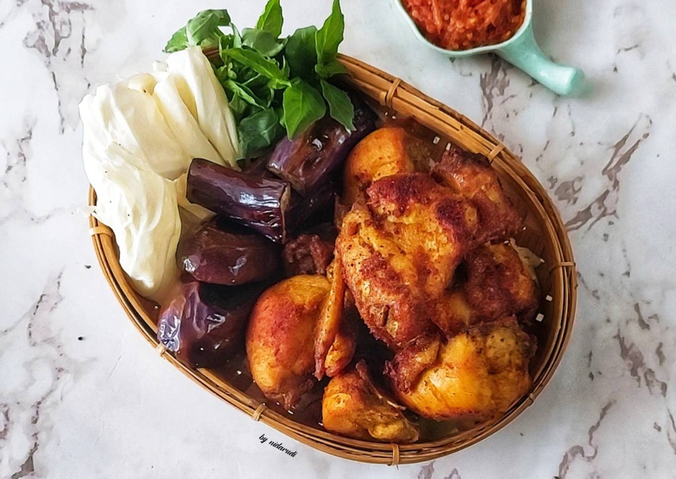 Ayam Goreng Komplit