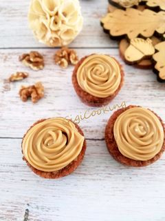 Une photo de Bouchées aux noix et leur ganache au café