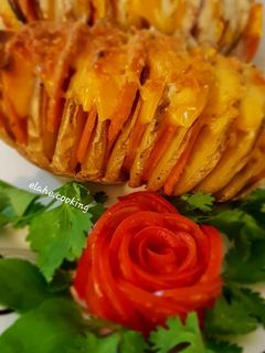 عکسی از دستور سیب زمینی تنوری با پنیر🥔🧀