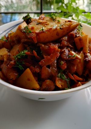करंदी कैरी सुकट (karandi kairi sukat recipe in marathi) रेसिपी चे मुख्य फोटो 