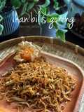 Ikan bilis goreng