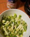 Ensalada de tallos de brócoli, palmito y palta