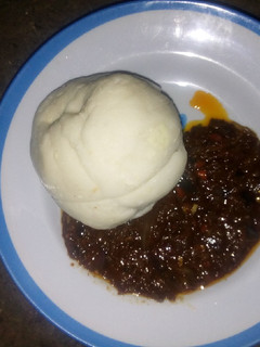 A picture of Pounder yam and sauce.