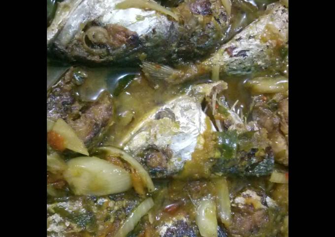 Resep Ikan Kembung Sambal Cabe Hijau Oleh Dwi Agustin Cookpad