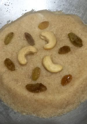 A picture of Diet halwa with fresh cream.