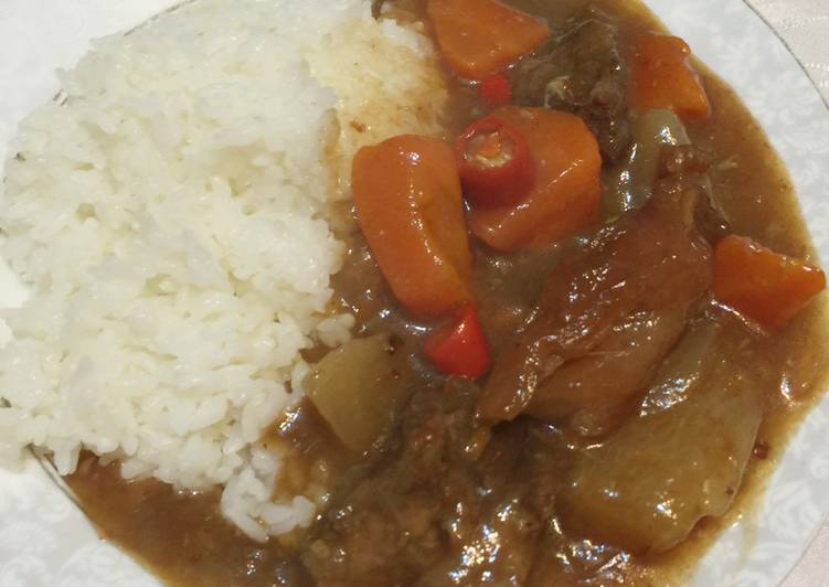 沙茶牛肉燴飯and牛肉麵