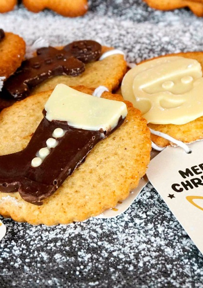 Una foto de Galletas de jengibre y avena para regalar