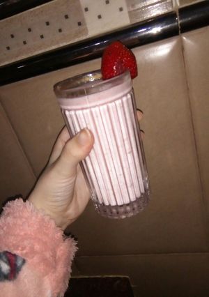 صورة لوصفة سموذي الفراوله 😋😋