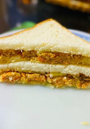 চিকেন ভেজ স্যান্ডউইচ রেসিপির প্রধান ছবি