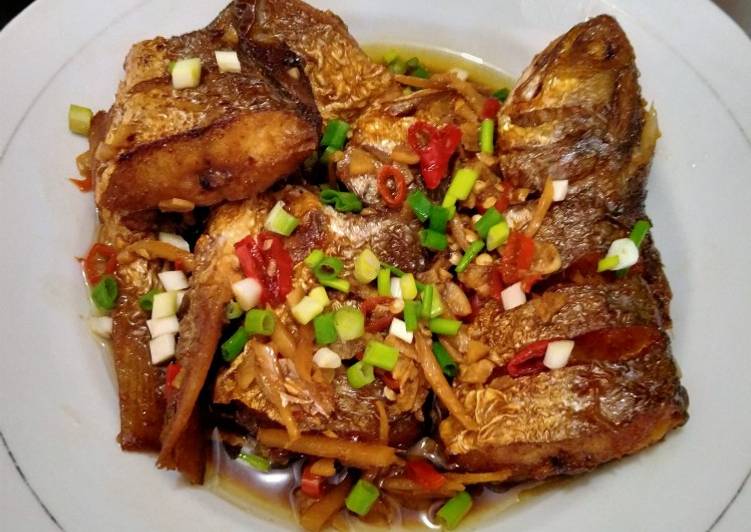 Ikan Goreng Tumis Jahe