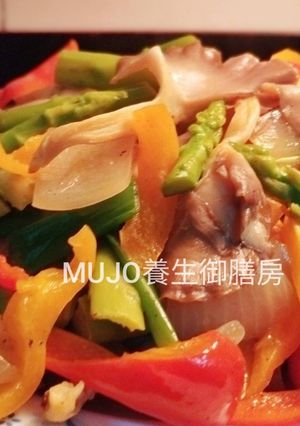 【豐年農場】蔥燒蘆筍秀珍菇 的食譜成品照片