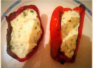 Una foto de Morón relleno con queso crema. Entrada original