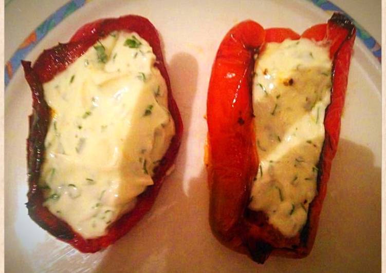 Morón relleno con queso crema. Entrada original