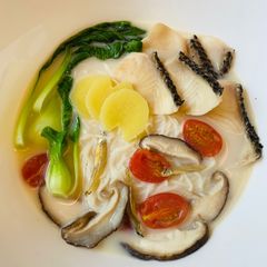 A picture of Sliced fish noodle.