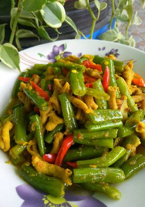 Foto resep Tumis buncis usus kuning pedas