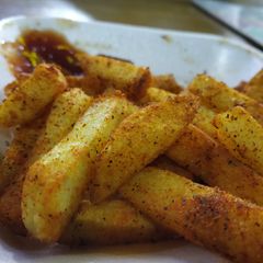 A picture of French fries.