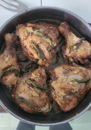 Una foto de Pollo al horno con berenjenas