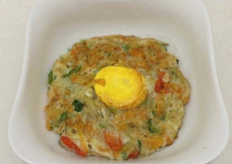 Langkah Mudah untuk Membuat Omlet sayur telur mata sapi yang Lezat Sekali