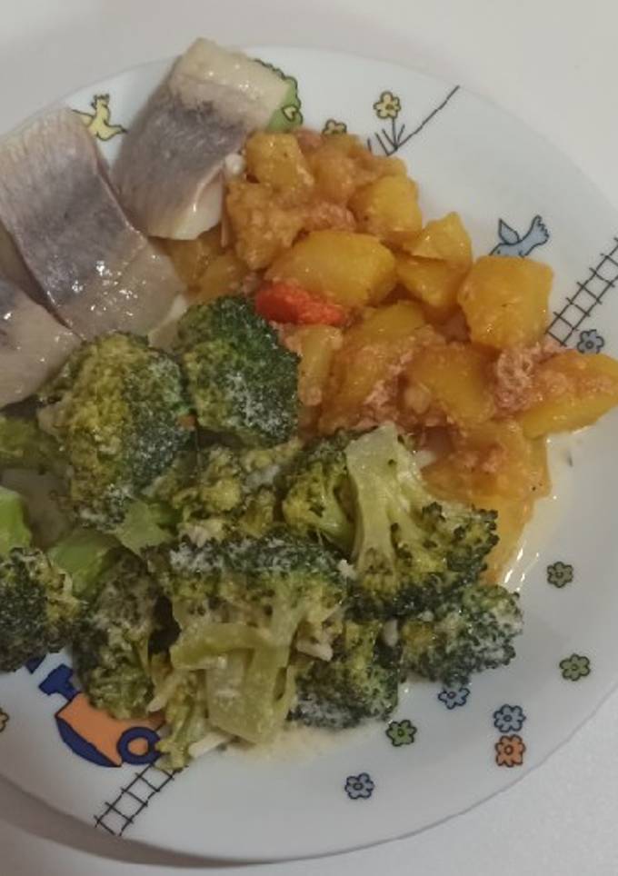 Броколі в сметанному соусі 🥦