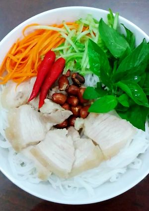 Hình của món Bún Mắm Nêm Thịt Luộc.