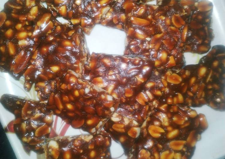 Peanut chikki