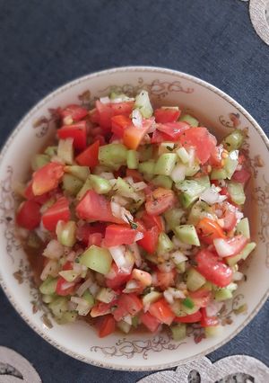 عکسی از دستور سالاد شیرازی